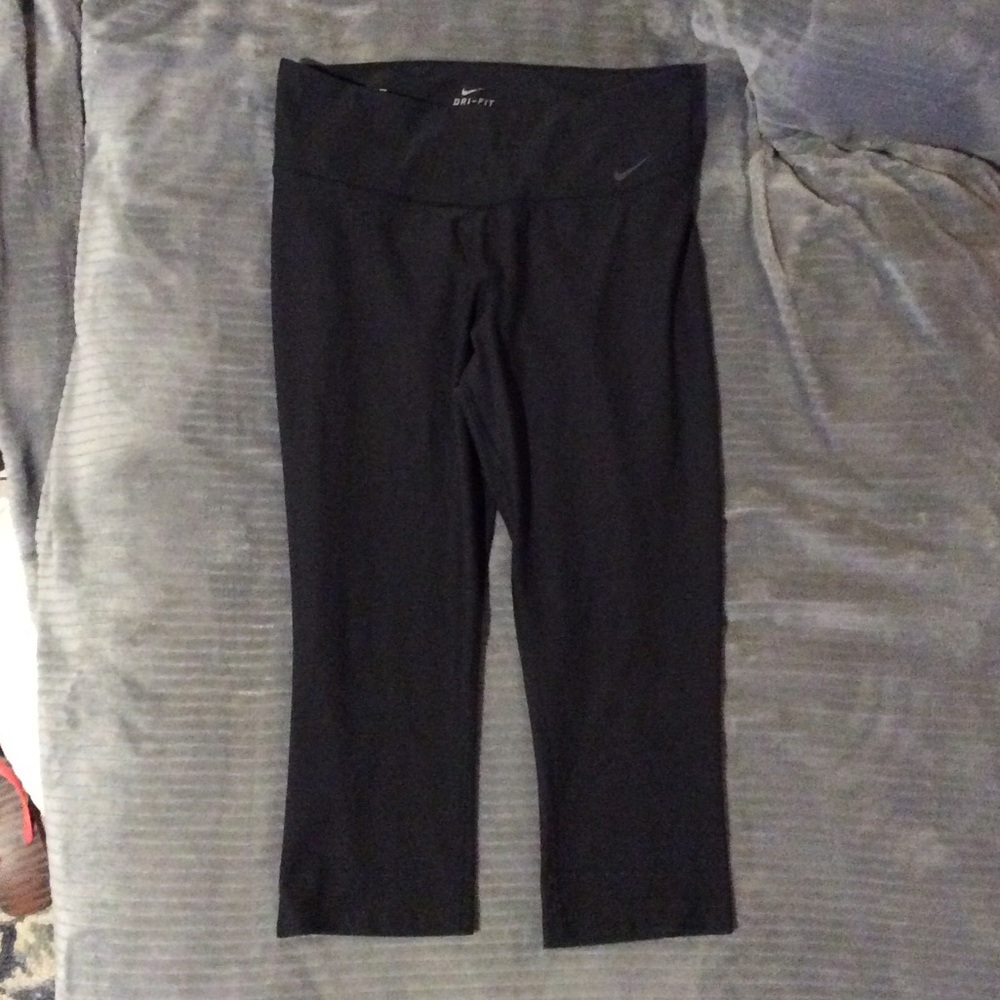 Nike Dri-Fit Capri Leggings